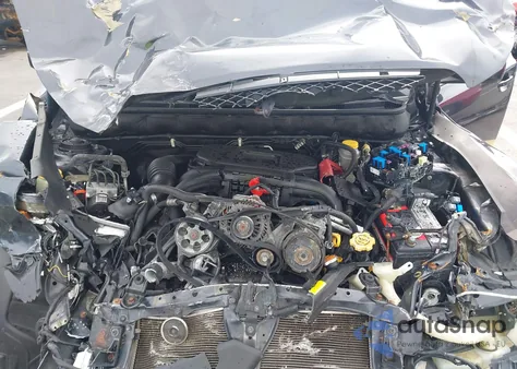 2010 Subaru Legacy 2.5I Limited z USA, uszkodzony, nr VIN 4S3BMCK6XA3243718